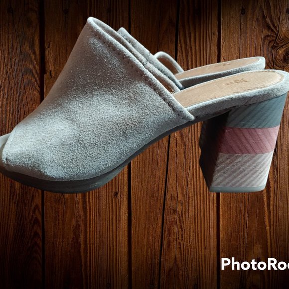 Frye Gray Suede Mule Sandals - Picture 3 of 9